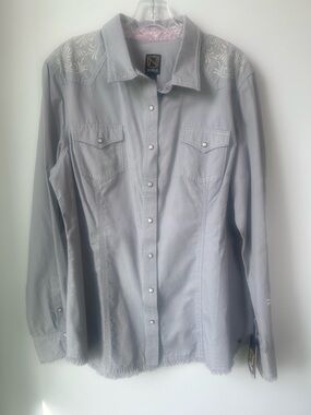 Noble Outfitters  Women’s Rock Roll Denim Western Pearl Snap Frayed Fitted Shirt